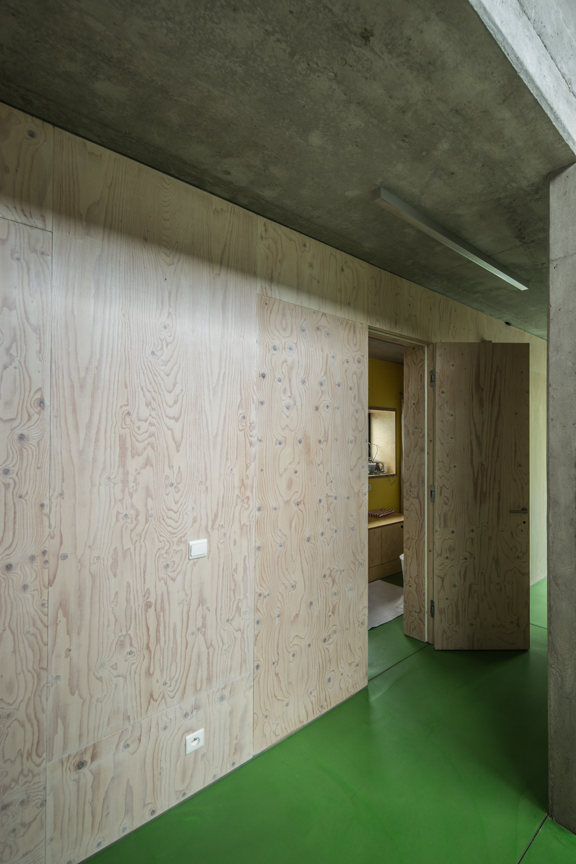 MF_p1170px-3