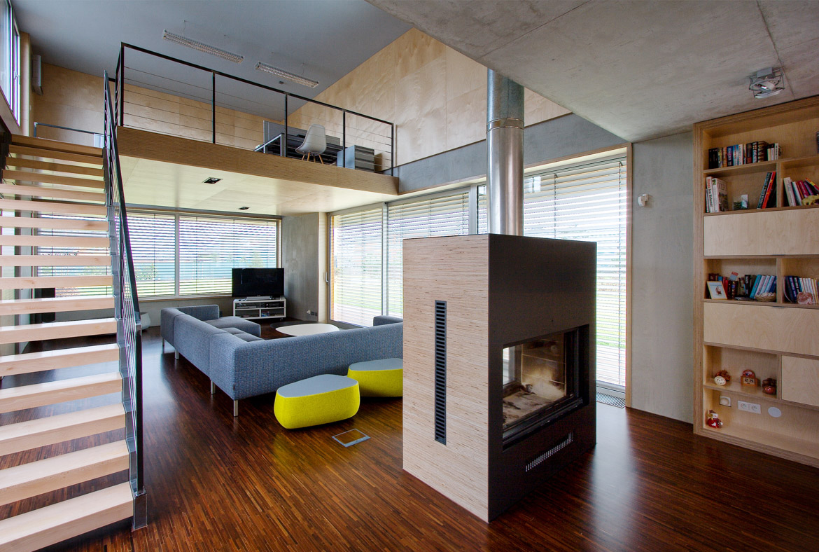 House_u
