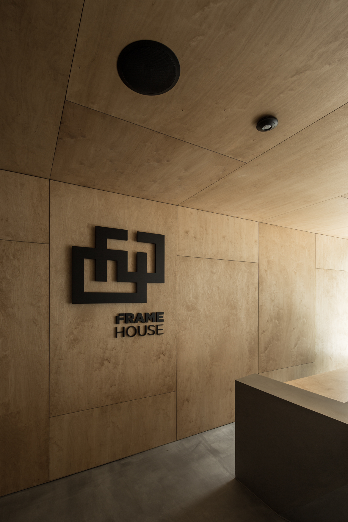Framehouse_1170px-4