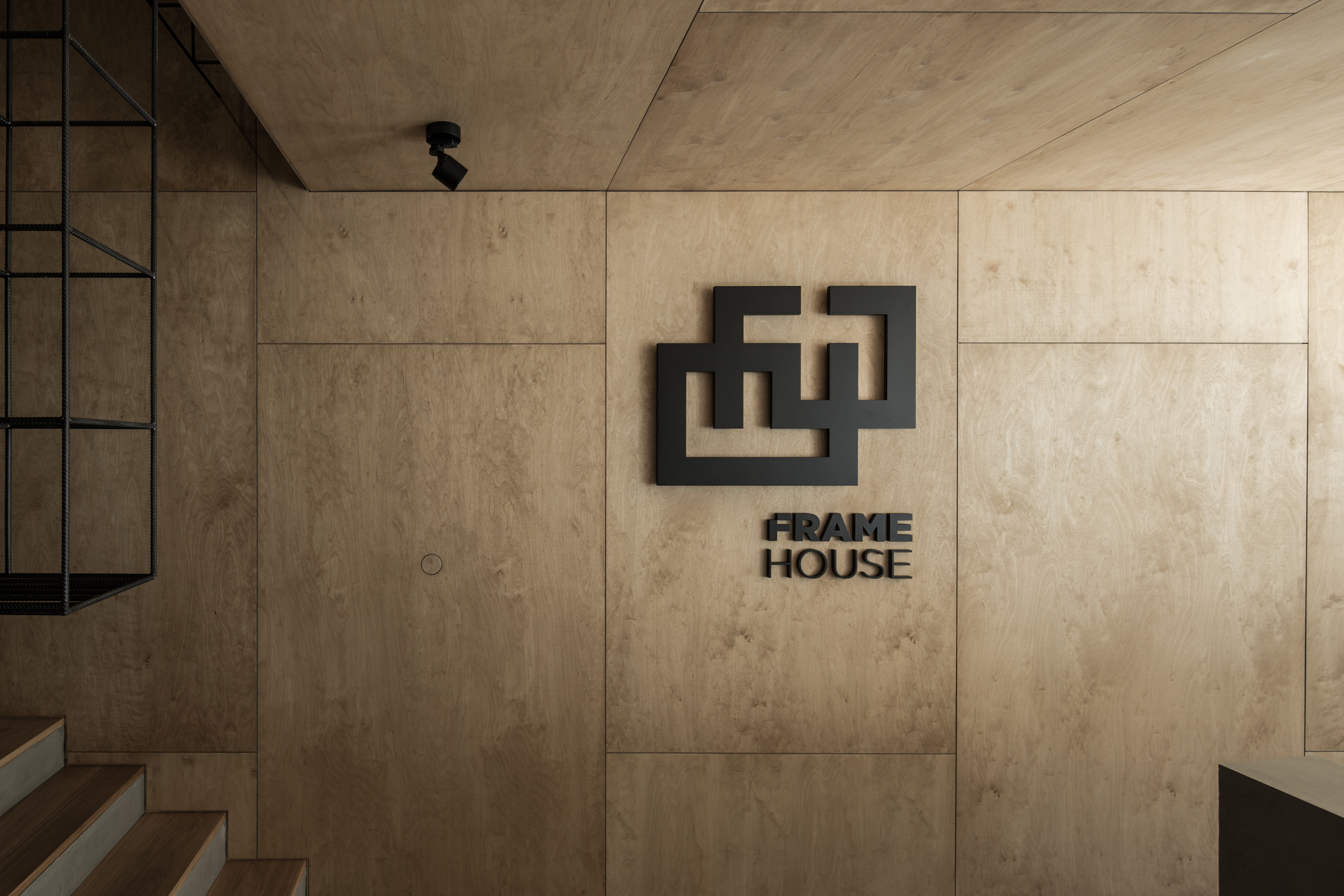 Framehouse_2340px-5